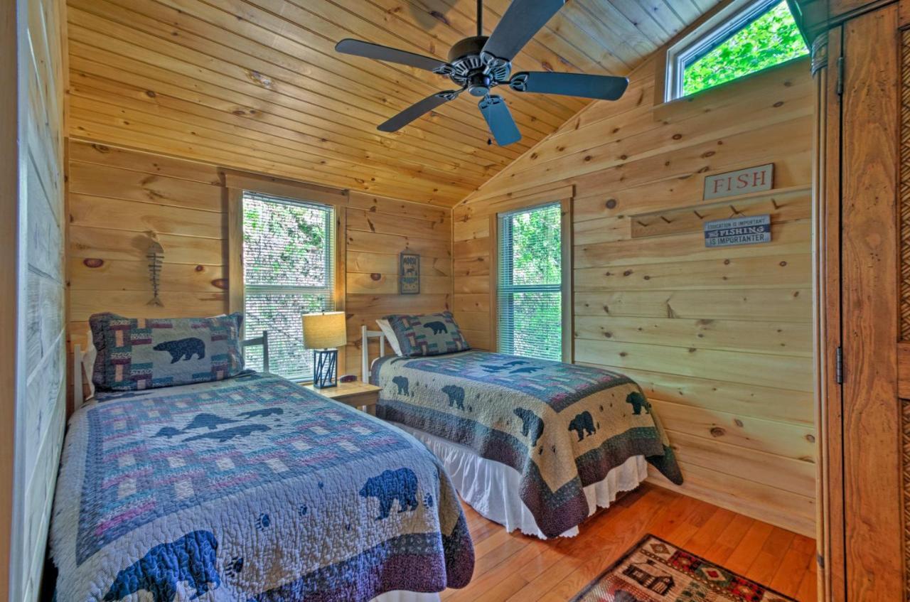 Bryson City Cabin With Fire Pit On Coopers Creek! المظهر الخارجي الصورة