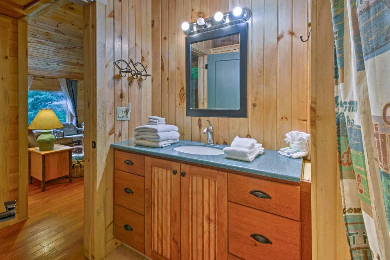 Bryson City Cabin With Fire Pit On Coopers Creek! المظهر الخارجي الصورة