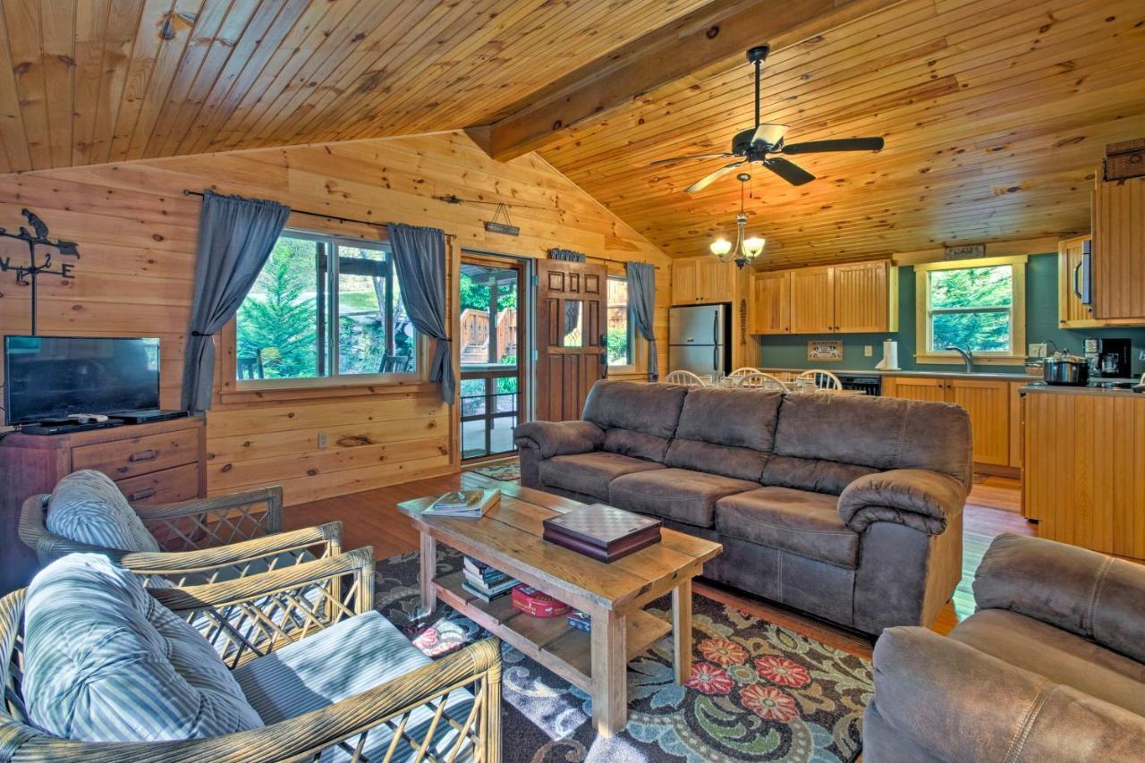 Bryson City Cabin With Fire Pit On Coopers Creek! المظهر الخارجي الصورة